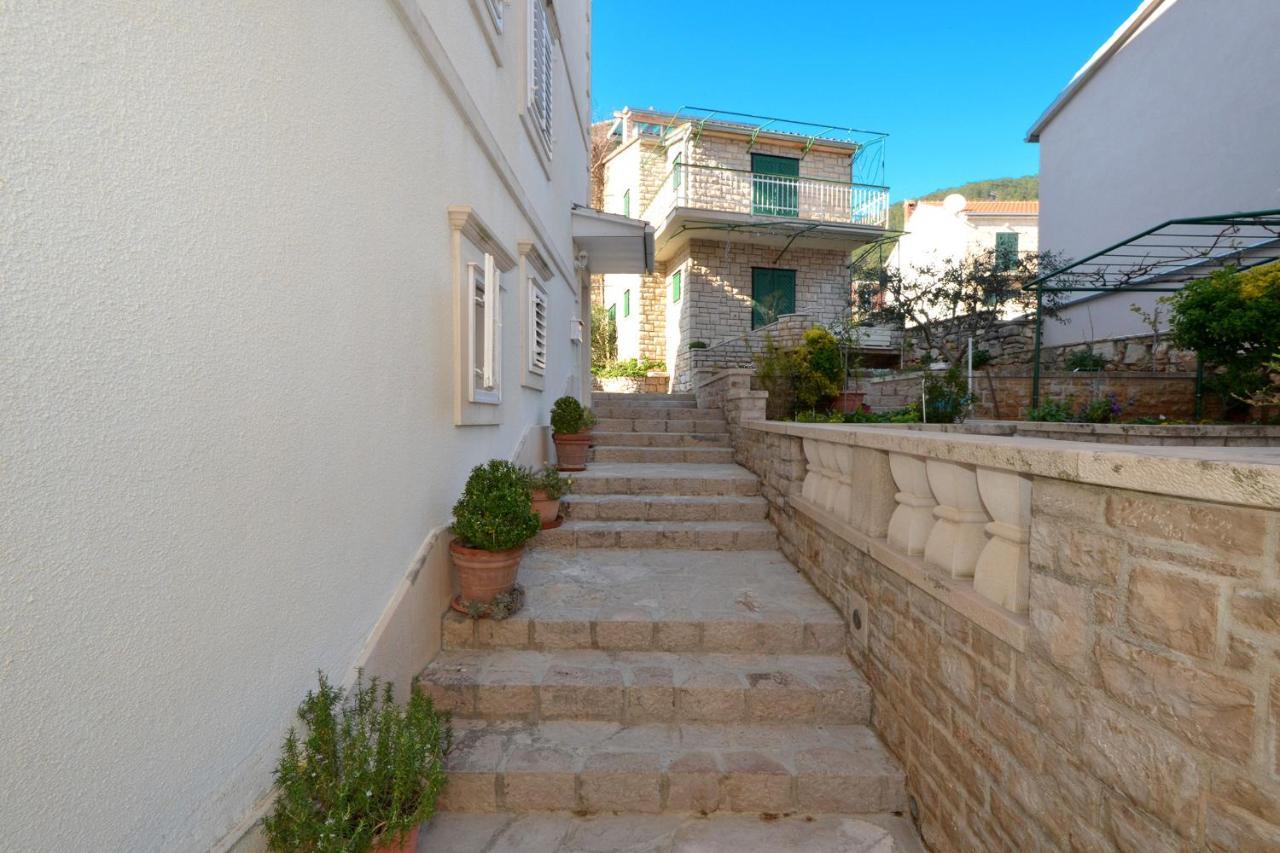 Apartments Newway Bol Exterior foto